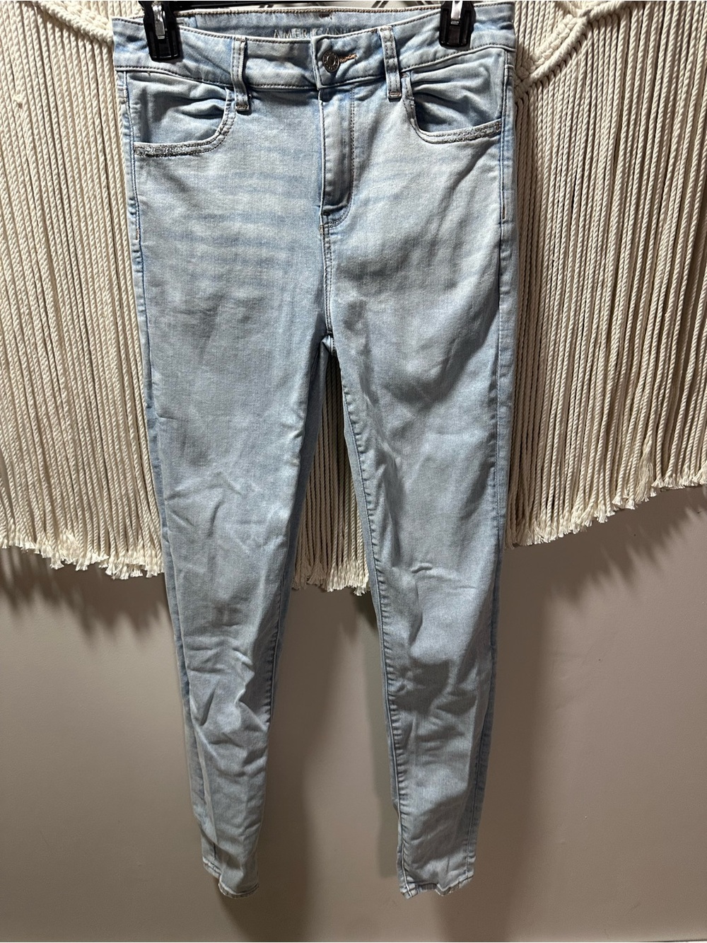 American Eagle Outfitters Light Wash Skinny Jeans
